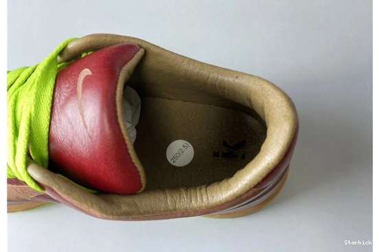 Red Low 311611-661 Laser Chartreuse 1-Piece Nike Dunk Varsity 0225